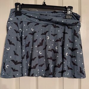 NWOT Em & Sprout Gray Black Bats Athletic Spooky Skirt Skort Size Large L